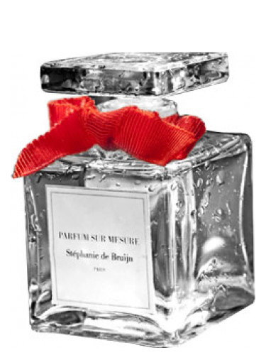 Le Pret-a-Parfumer Yin: Floral Bouquet