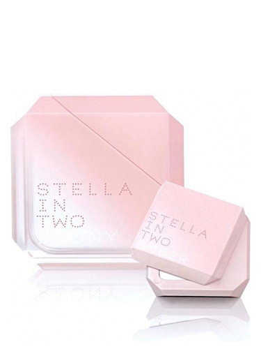 Stella in Two Amber